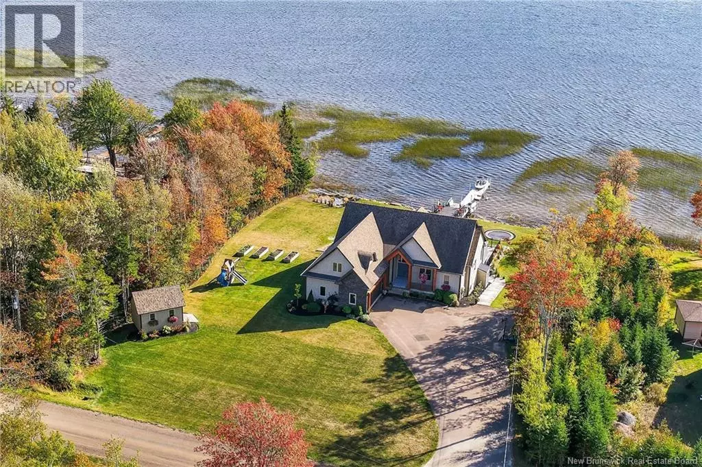 Saint-andre-leblanc, NB E4P6G8,430 Square Lake