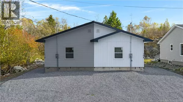 108 Thornbrough Street, Saint John, NB E2K3P6