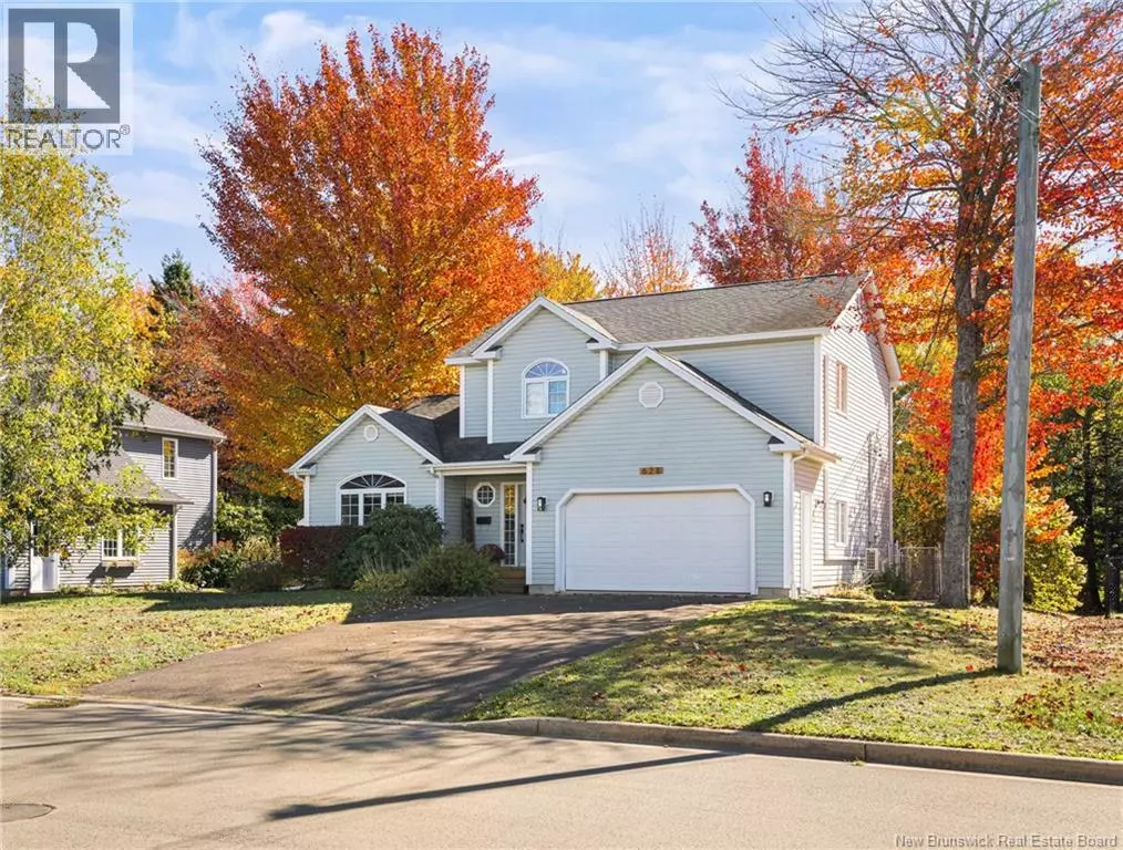 Dieppe, NB E1A7T3,628 Clarence Cormier Street