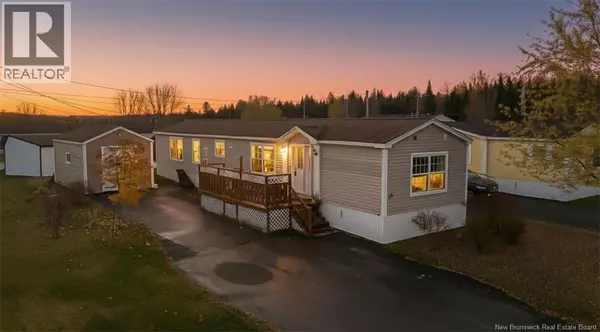 11 Stewart Street, Fredericton, NB E3A3V4