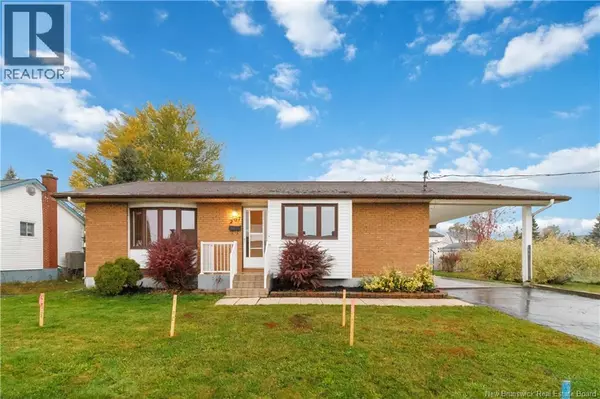 207 St Laurent Street, Dieppe, NB E1A1S2