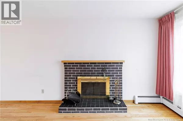 Fredericton, NB E3A2M7,117 Epworth Circle