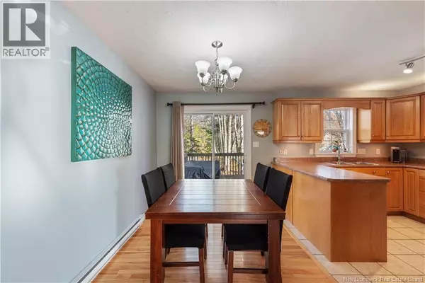 Moncton, NB E1E4X1,67 Lotusrow Drive