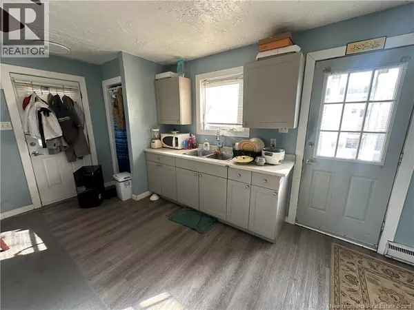 Moncton, NB E1C7L4,118 Cedar Street