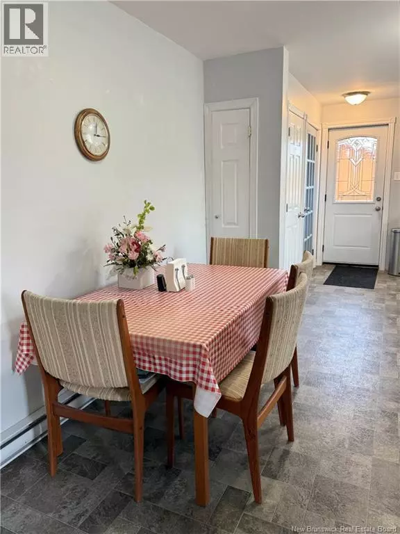 Miramichi, NB E1V1E5,335 Beaumont Avenue