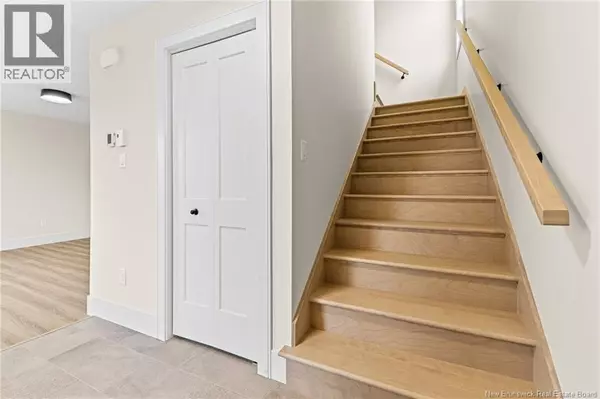 Moncton, NB E1E0B9,217 Senese Street