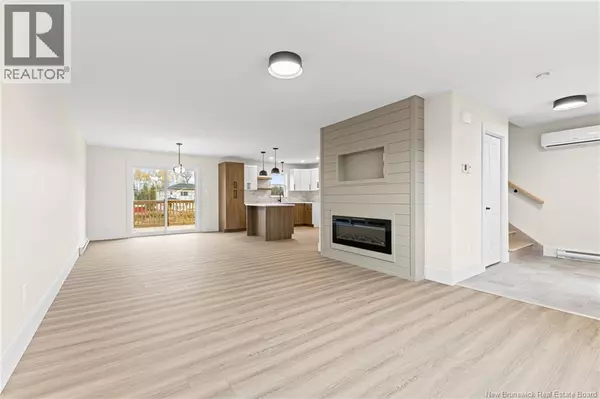 Moncton, NB E1E0B9,217 Senese Street