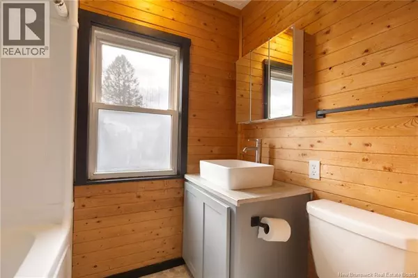 Fredericton, NB E3A4A8,567 Canada Street