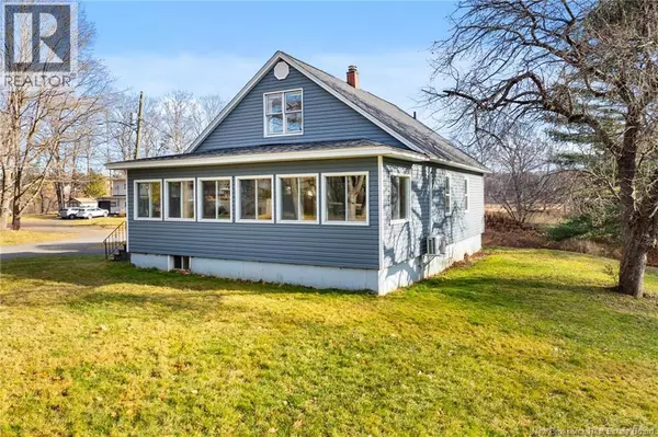 Fredericton, NB E3A4B7,8 Dodona Place