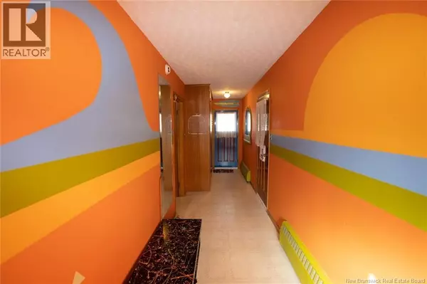 Fredericton, NB E3A2G2,101 Moss Avenue