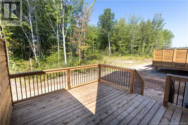 Moncton, NB E1G6E9,119 Rosenburg Street