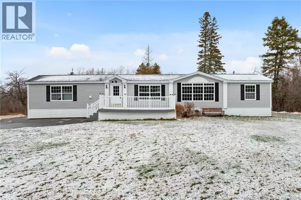 19 Cox Point Road, Cumberland Bay, NB E4A2X1