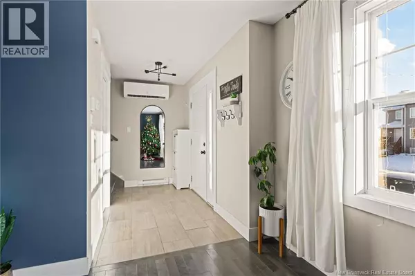 Moncton, NB E1G5S5,25 Brevet Street