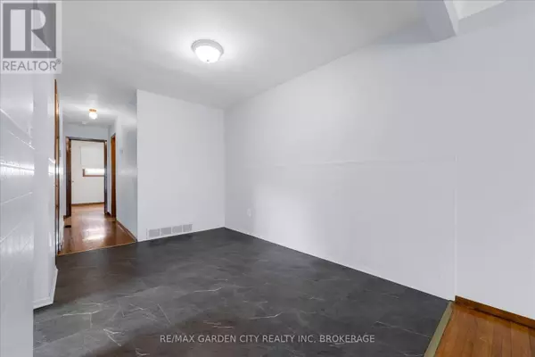 St. Catharines (fairview), ON L2N6H3,35 ALLAN DRIVE