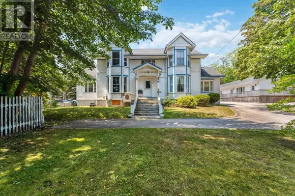 78 Second Avenue, Digby, NS B0V1A0
