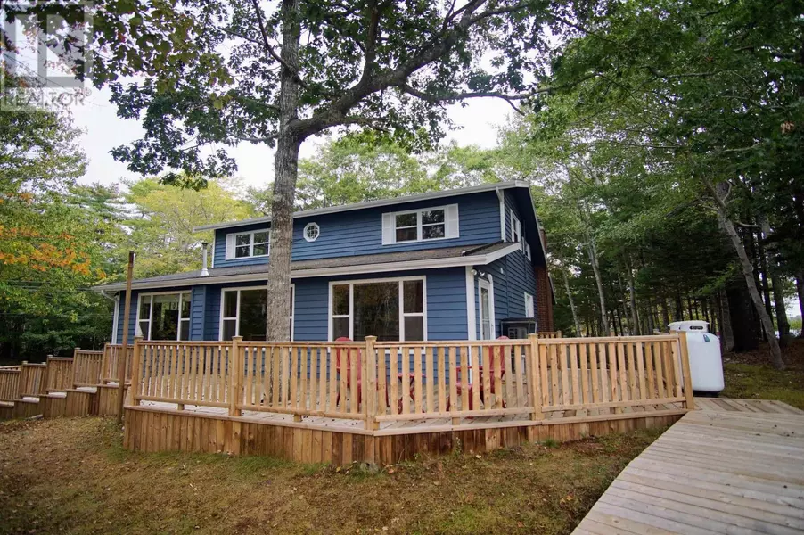 74 McGills Point Lane, Shelburne, NS B0T1W0