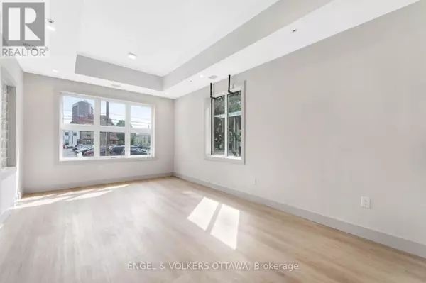 Ottawa, ON K2P1V4,280 O'connor ST #278