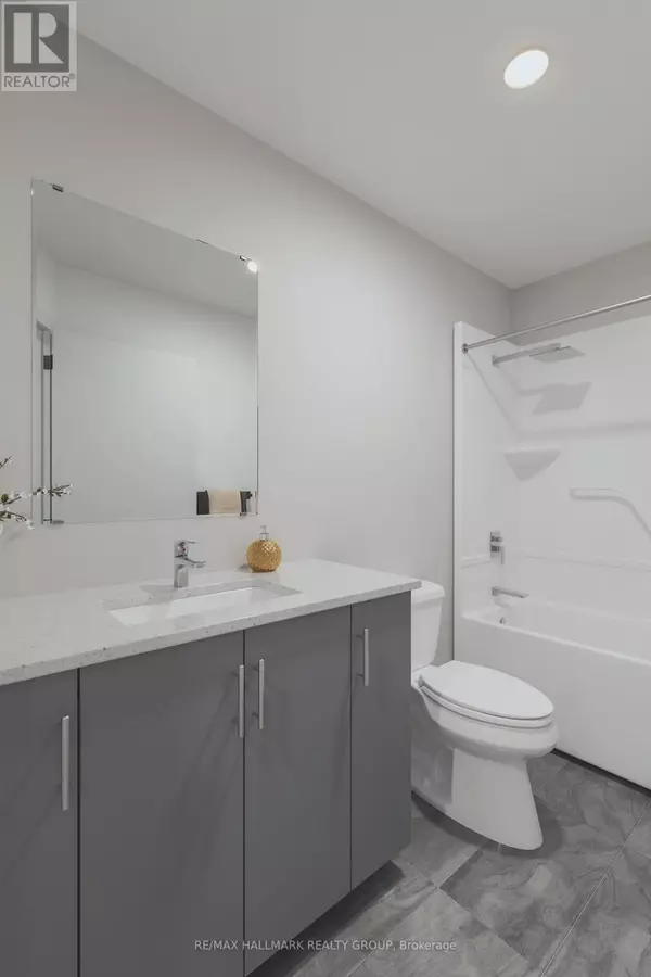 Ottawa, ON K1L7V8,353 Gardner ST #405