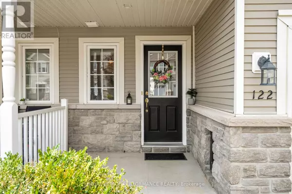 Ottawa, ON K2J0G8,122 OSNABROOK PRIVATE
