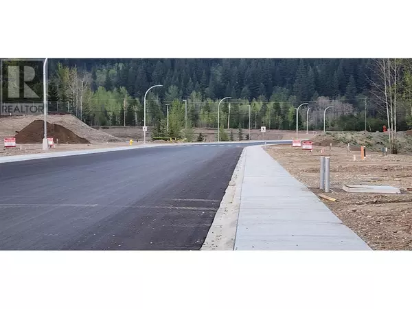 Prince George, BC V2K0B9,2704 EDGEWATER CRESCENT