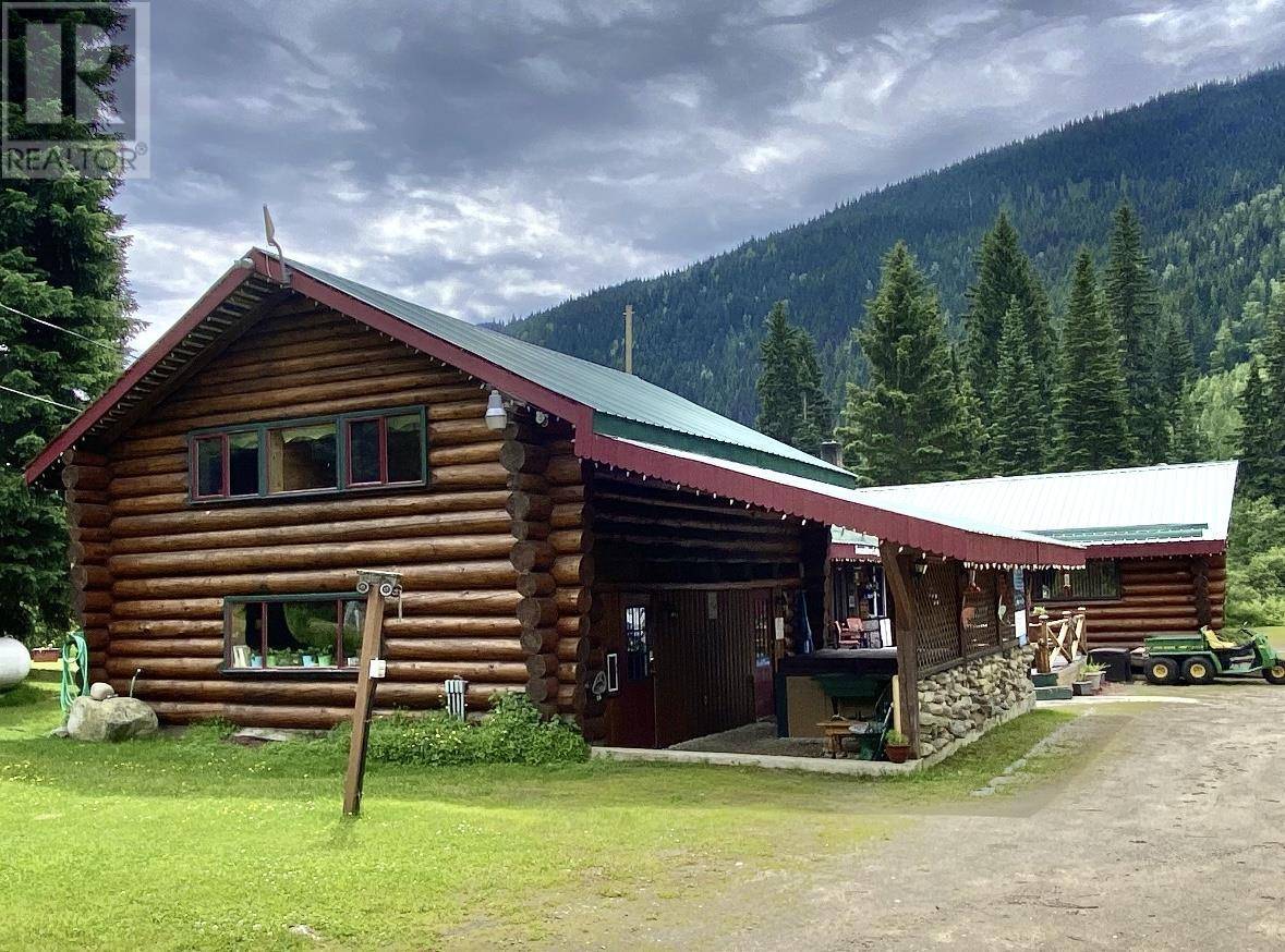 Valemount, BC V0E2Z0,19345 S 5 HIGHWAY