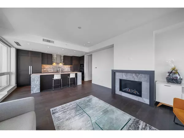 White Rock, BC V4B0C2,1500 MARTIN #906