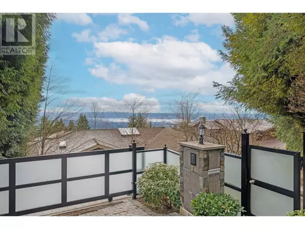 West Vancouver, BC V7S2C6,1039 MILLSTREAM ROAD