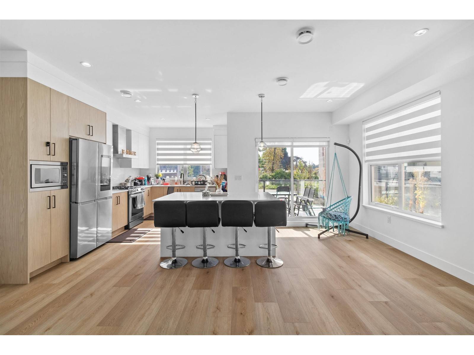 Surrey, BC V3V5A7,12585 104A #43