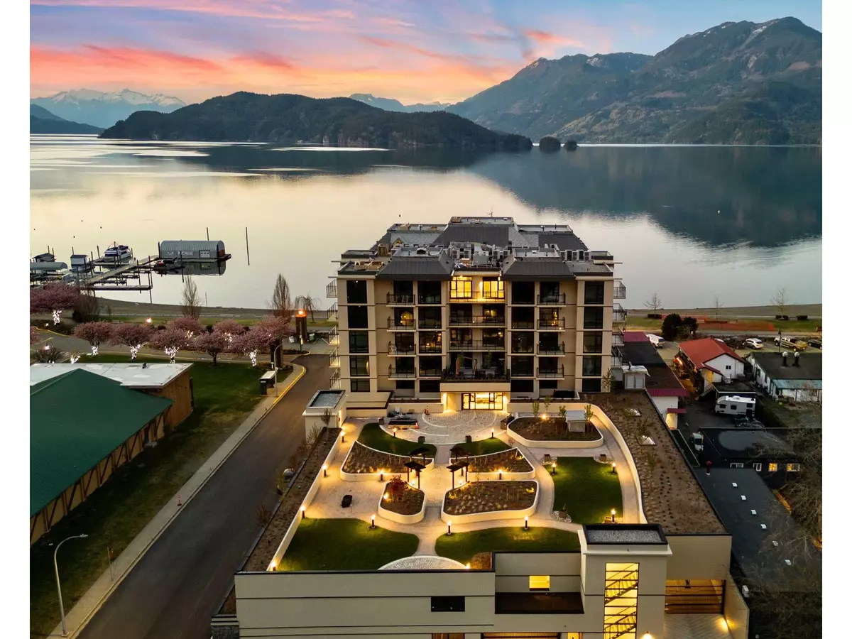 Harrison Hot Springs, BC V0M1K0,120 ESPLANADE AVE #308