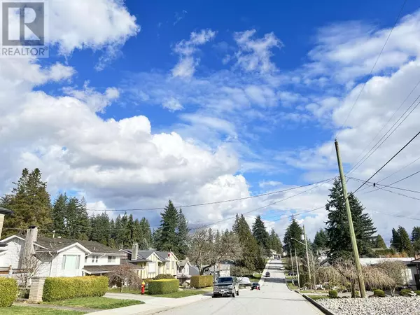 Coquitlam, BC V3J2K2,1317 ROSS AVENUE