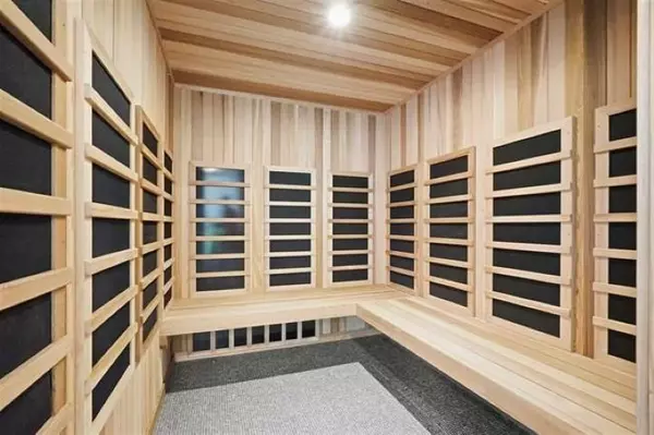 Surrey, BC V3T0N2,13438 CENTRAL AVE #416