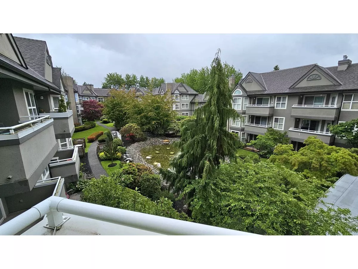 Surrey, BC V3W1E7,6557 121 #308