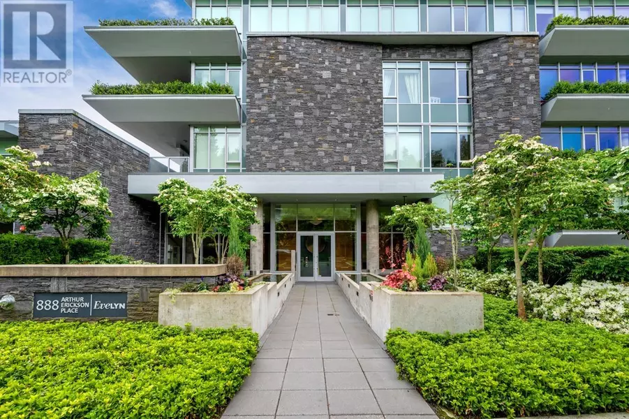 888 ARTHUR ERICKSON PL #301, West Vancouver, BC V7T0B1