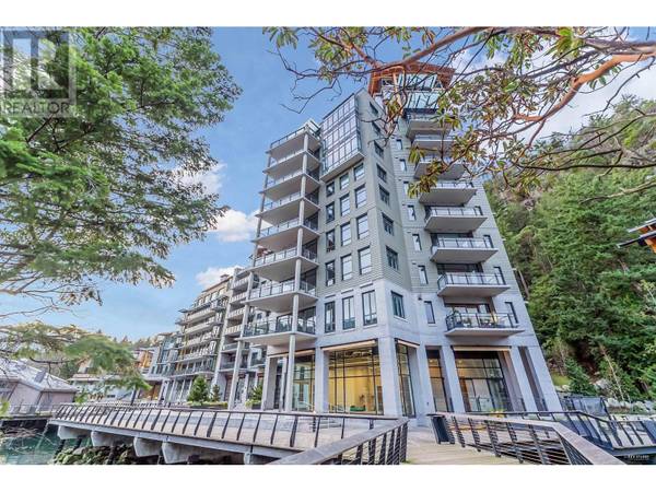 6707 NELSON AVE #1002, West Vancouver, BC V7W0A4