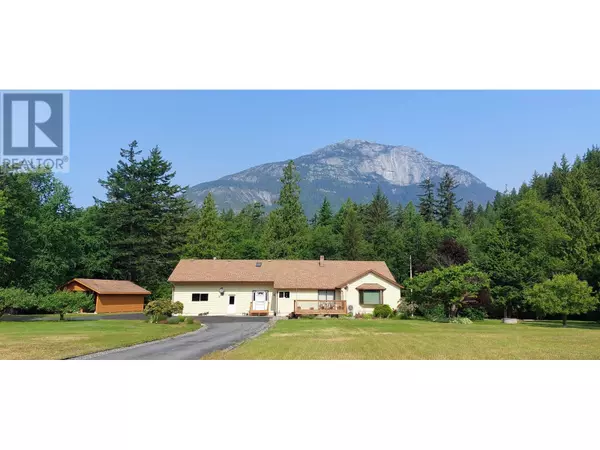 SALOOMPT RD #2459, Bella Coola, BC V0T1C0
