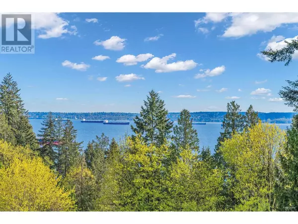 West Vancouver, BC V7V3K3,3954 BAYRIDGE COURT