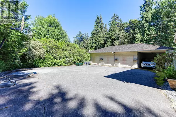 West Vancouver, BC V7S1G8,597 HADDEN DRIVE