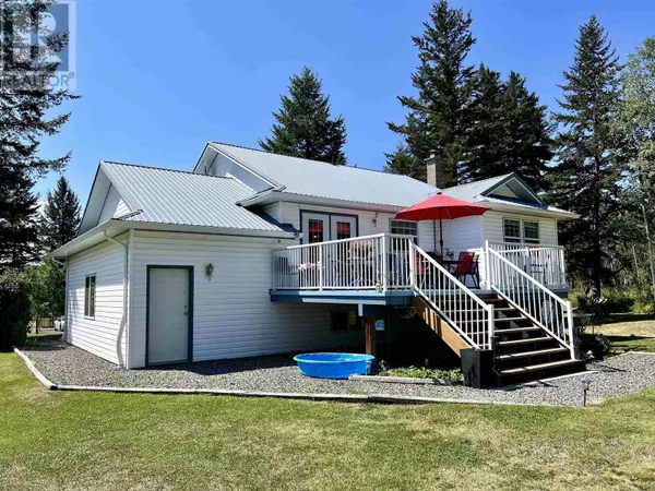 103 Mile House, BC V0K2E1,5571 LAKESIDE COURT