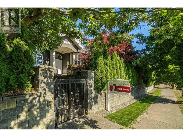 Vancouver, BC V5P3S9,7736 JASPER CRESCENT