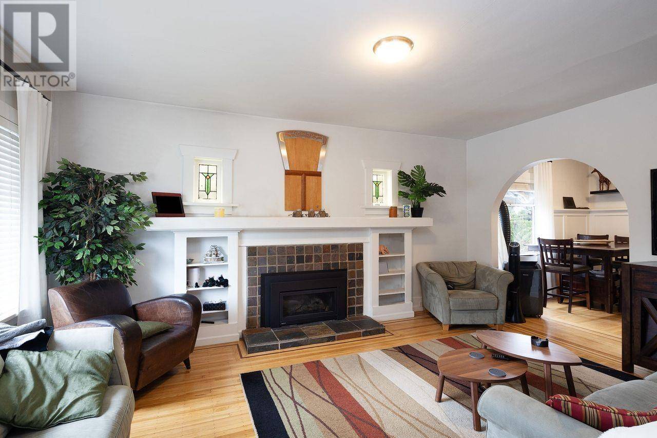 Vancouver, BC V6J1C4,2078-86 CREELMAN AVENUE