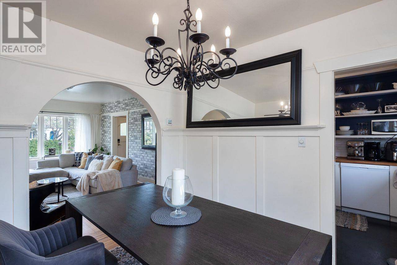 Vancouver, BC V6J3W4,1325/27 LABURNUM STREET