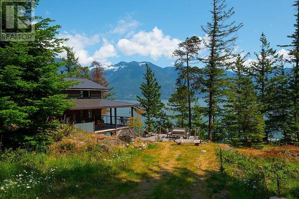 970 MOUNT ARTABAN ROAD, Gambier Island, BC V0N1V0