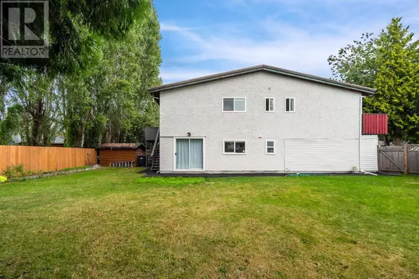 Richmond, BC V7A2H1,9273 RYAN CRESCENT