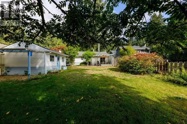 North Vancouver, BC V7K1L8,1511 BURRILL AVENUE