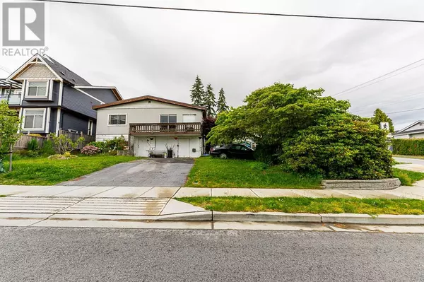 1031 STEWART AVENUE, Coquitlam, BC V3K2N7