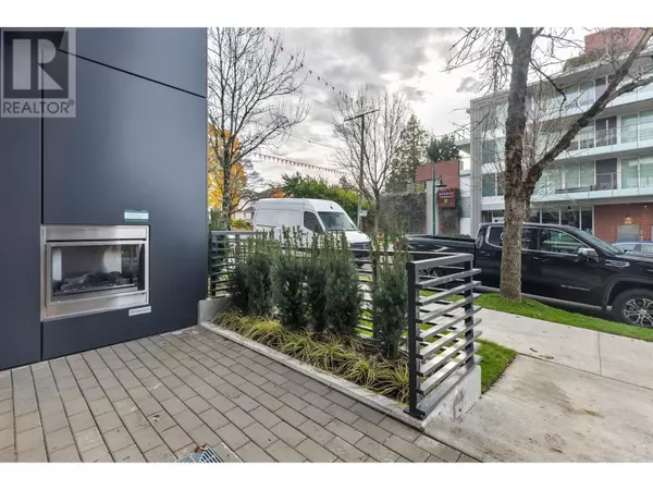 Vancouver, BC V6S2G5,3593 W 29TH AVENUE