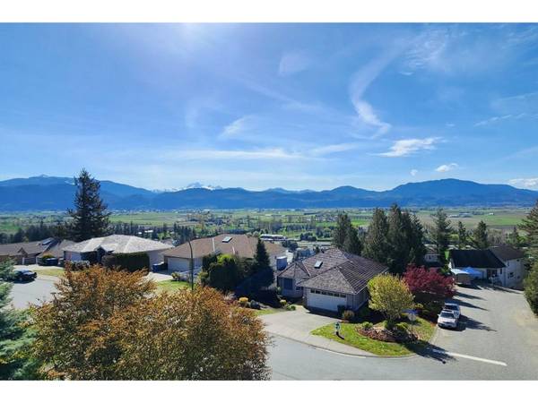 35790 CANTERBURY AVENUE, Abbotsford, BC V3G1G2