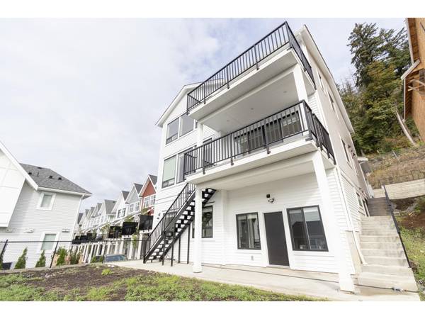 33942 PARR AVENUE, Mission, BC V2V6B2