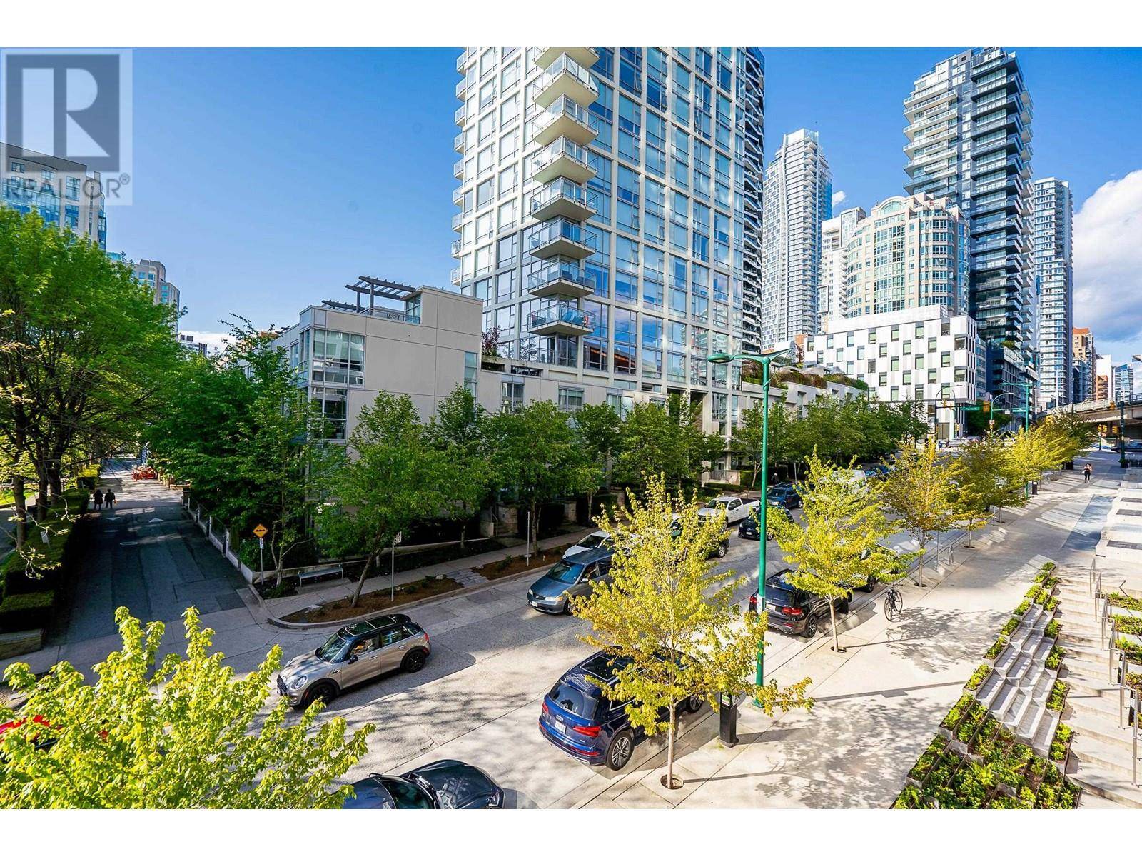 Vancouver, BC V6Z0G5,1480 HOWE ST #301