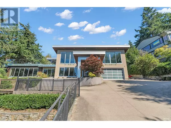 West Vancouver, BC V7V3H9,3865 SOUTHRIDGE AVENUE